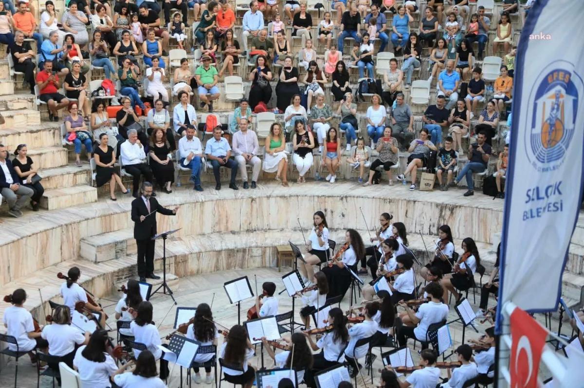 Narlıdere Belediyesi Çocuk Senfoni Orkestrası Efes Selçuk’taydı