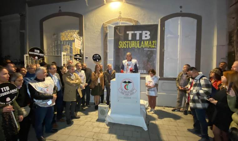 TTB Merkez Konseyi’nin görevden alınmasına İzmir’den tepki
