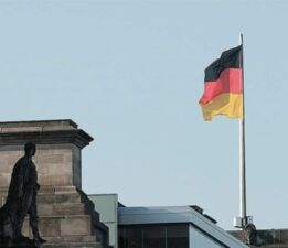 Bundesbank: Alman ekonomisi yüzde 0,2 küçülecek