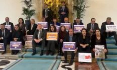 DEM Parti’den TBMM’de kayyum protestosu