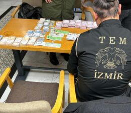 İzmir merkezli FETÖ operasyonu: 21 tutuklama