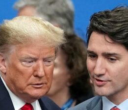 Justin Trudeau, Donald Trump’ın malikanesindeki davete katıldı