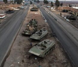 Suriye’de Esad’dan geriye Şam’ın girişine konuşlandırdığı tanklar kaldı
