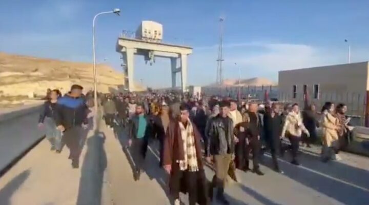 PKK/YPG terör örgütü Suriye’de yine sivilleri kalkan yapmaya çalışıyor