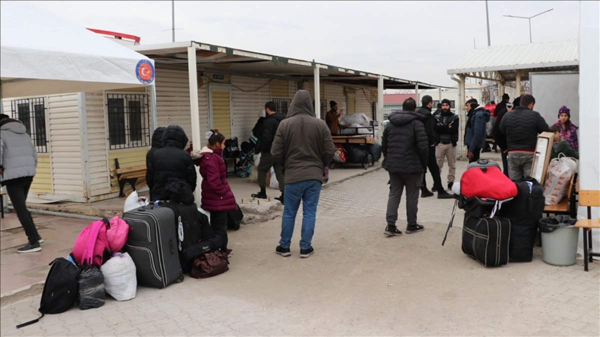 Suriyeli Zekeriya Mansur, izinli çıkış giriş kararı memnuniyetini dile getirdi